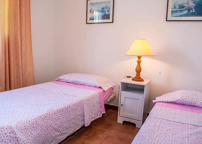 Casa Tirma 13 Nyaraló